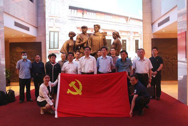 看到男友就生气怎么办？